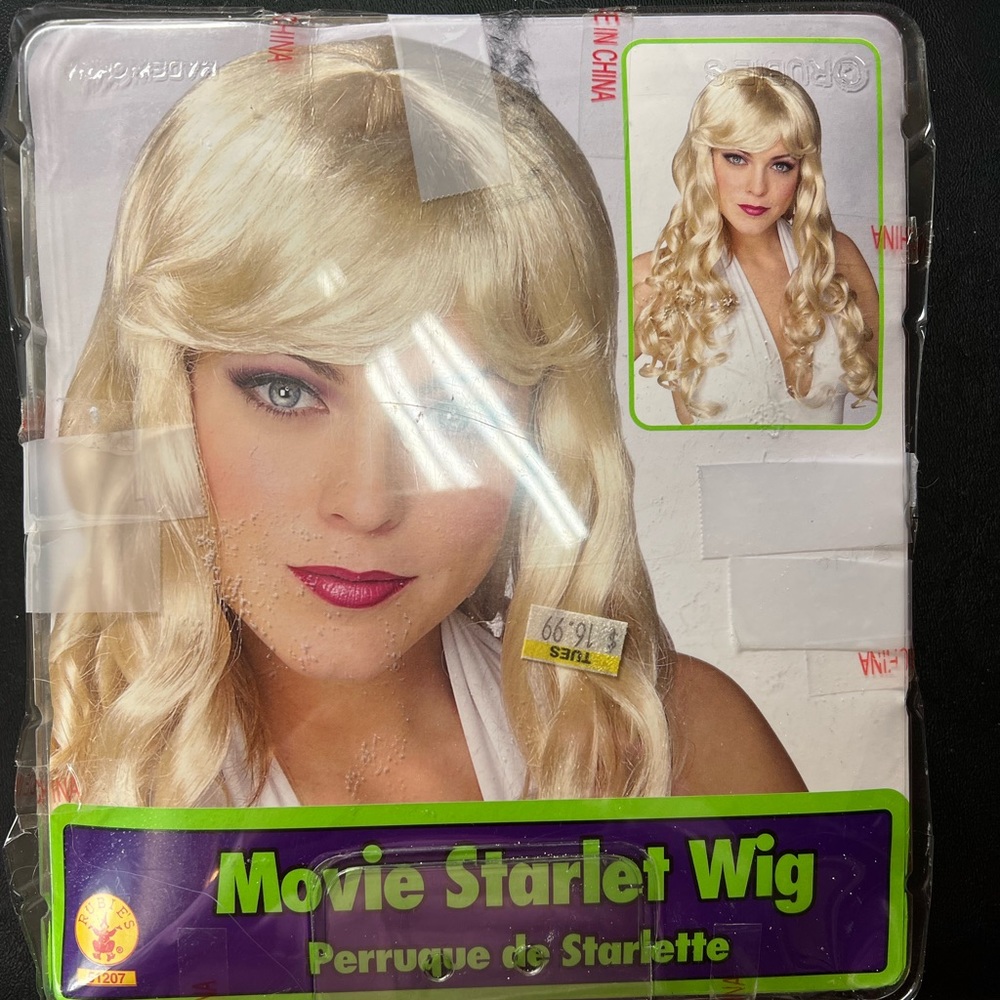 WIG - MOVIE STAR WIG - BLONDE